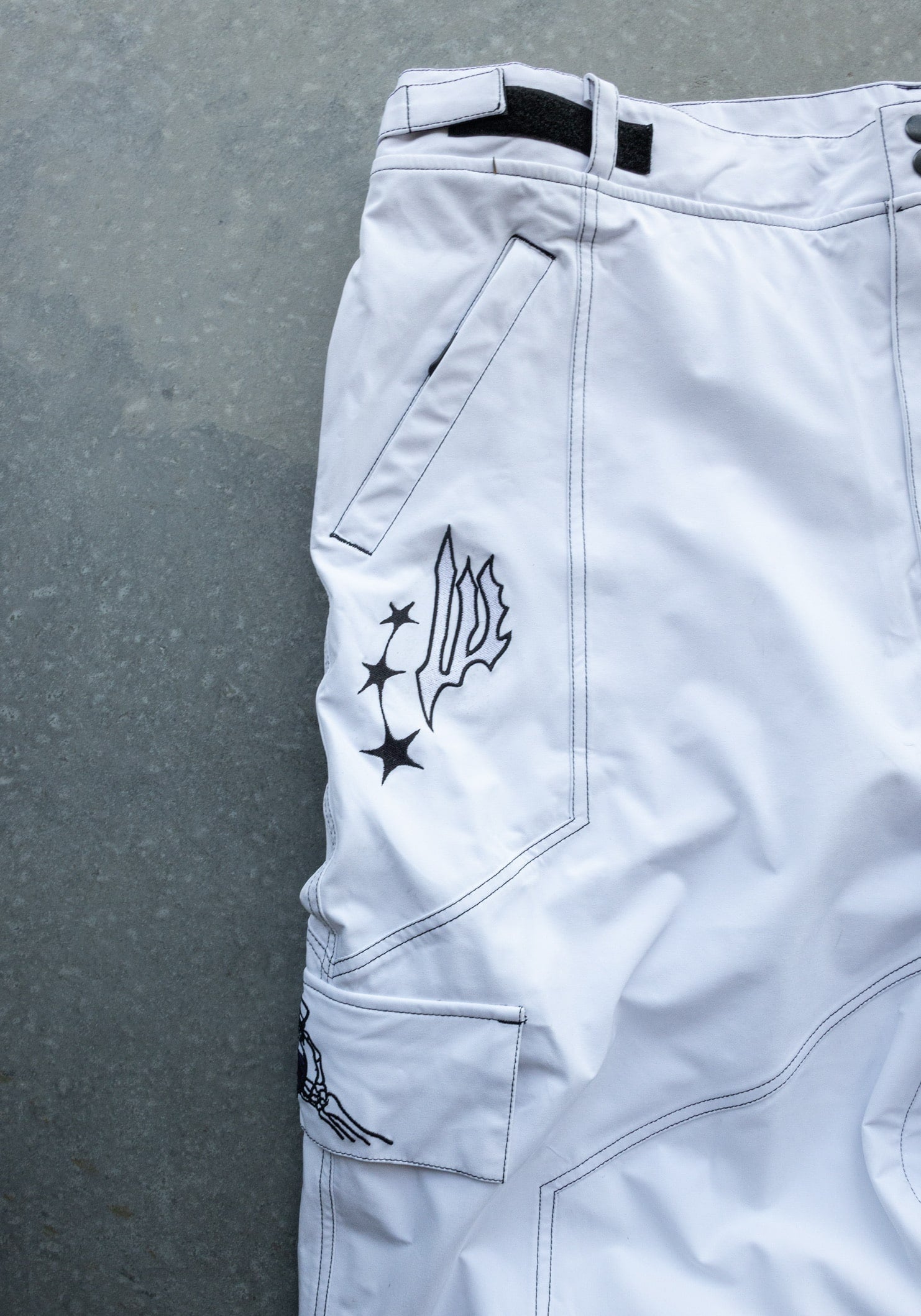ALL WHITE - EVO BAGGY SNOWPANTS